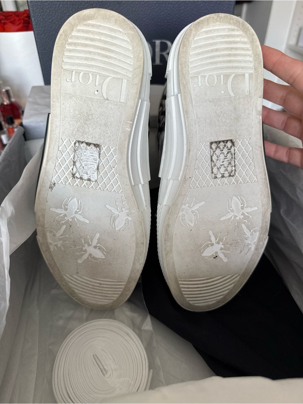Dior High-Top Sneaker in White & Black Oblique - Picture 9 of 9